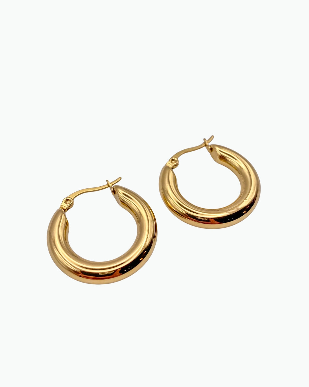 GOLDEN BOLD HOOPS