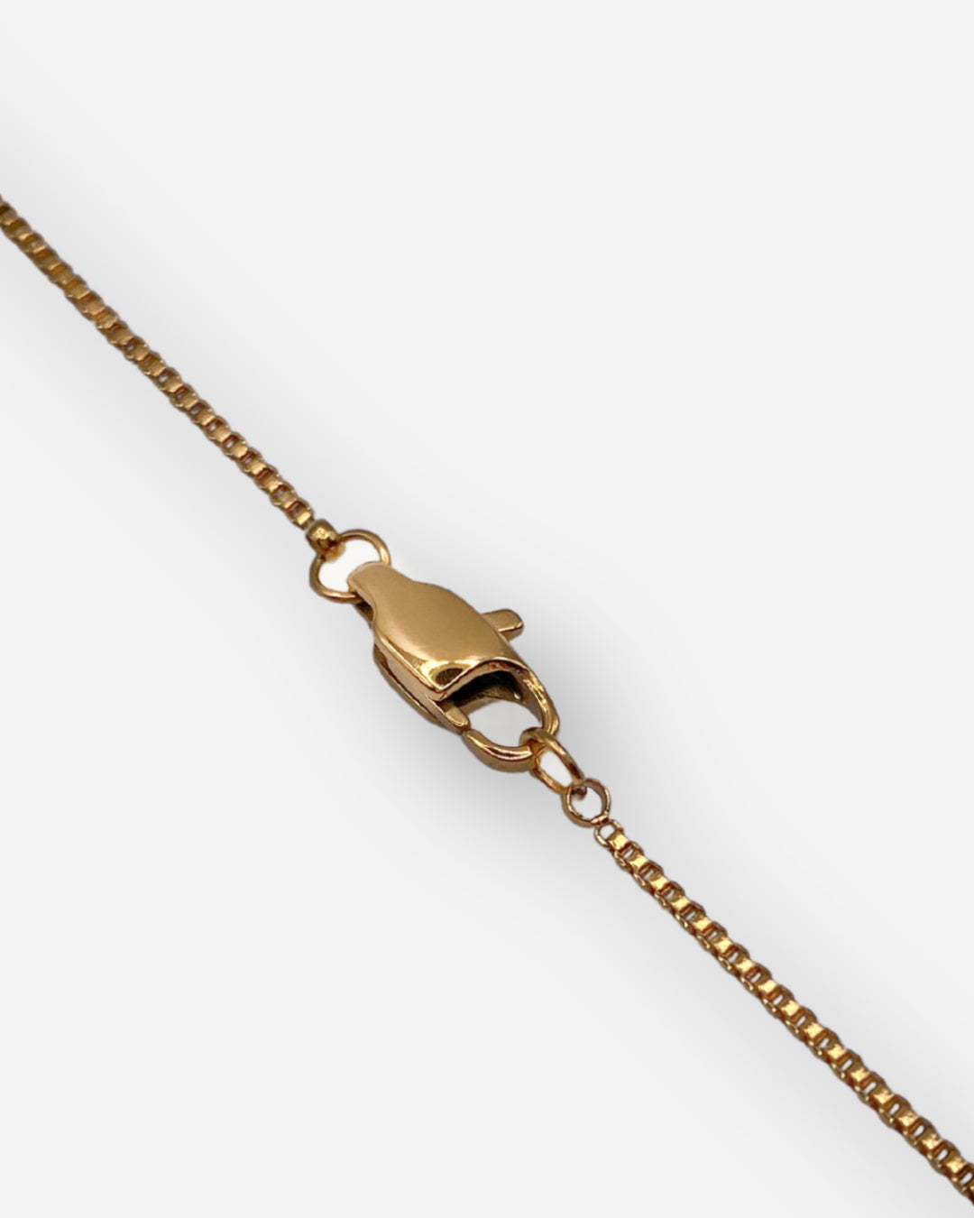 MINIMAL BAR NECKLACE