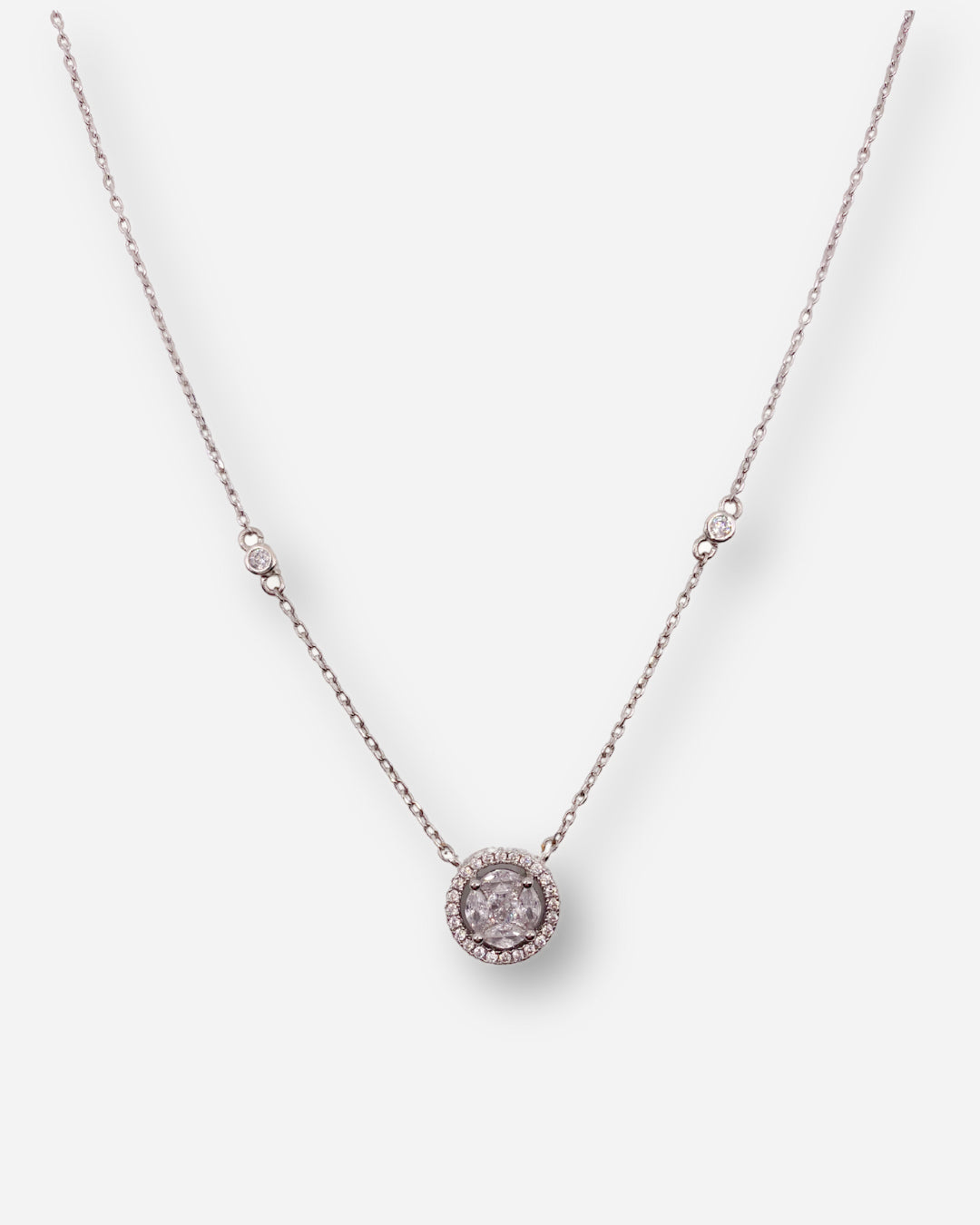 HALO SPARKLE NECKLACE
