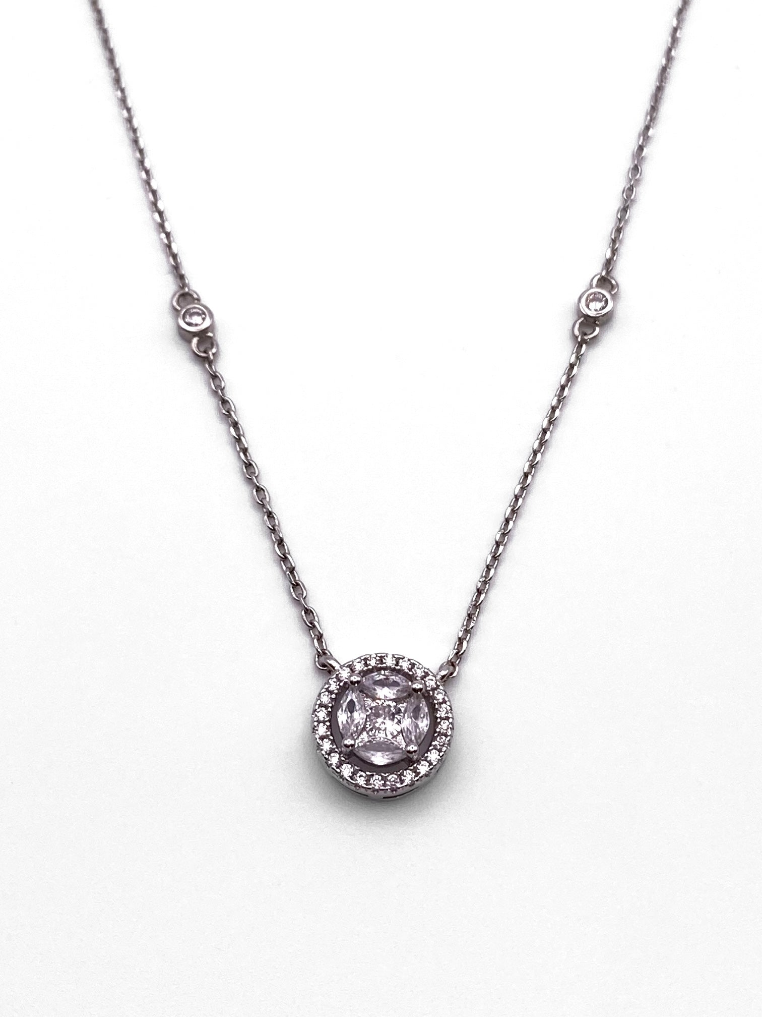 Halo Sparkle Necklace